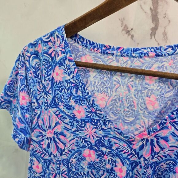 Lilly Pulitzer Shirt Womens Small Blue Pink Geometric Short Sleeve V Tee T Etta - Picture 2 of 11